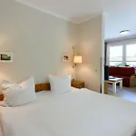 Apartment Haus Am Hoevt - 12 Goehren (Ruegen)