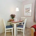 Apartment Haus Am Hoevt - 12 Goehren (Ruegen)