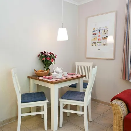 Daire Haus Am Hoevt - 12 Goehren (Ruegen)